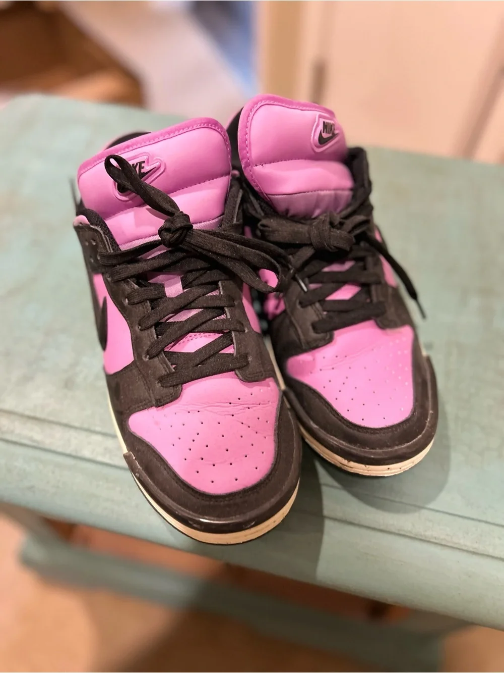 Nike Women’s Purple and Black Sneakers